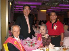 恭賀周德傳前社長PP.Chemical與夫人周呂寶蓮女士榮獲97年度板橋市金鑽婚表揚 (2008/10/01)